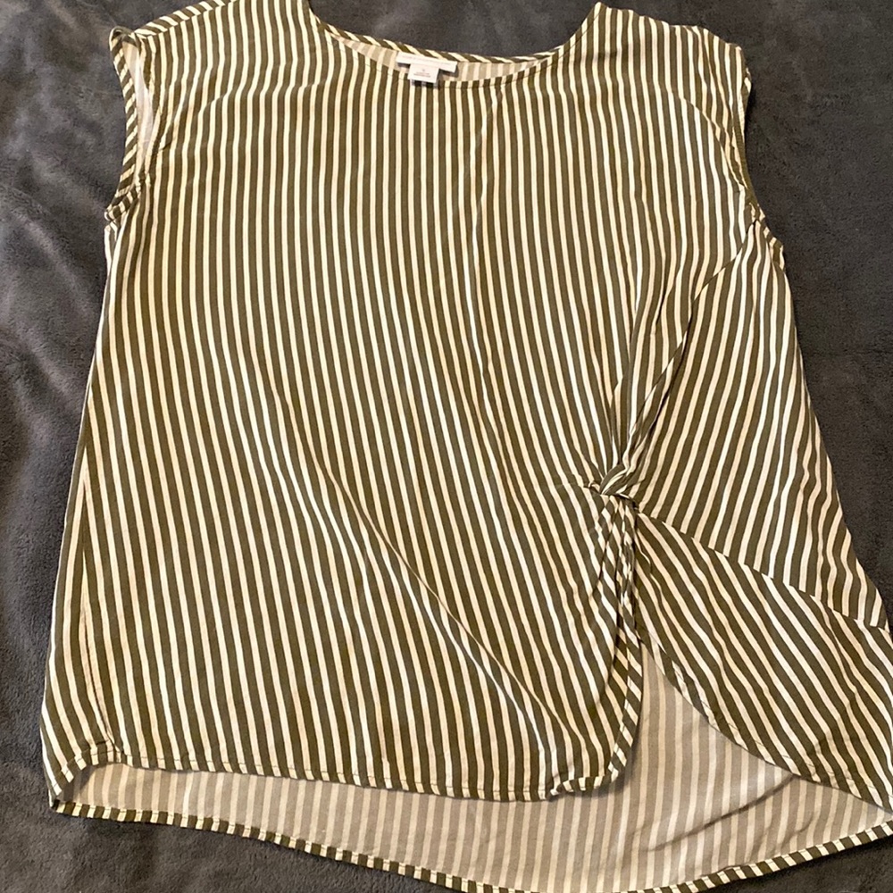Women’s blouse sleeveless